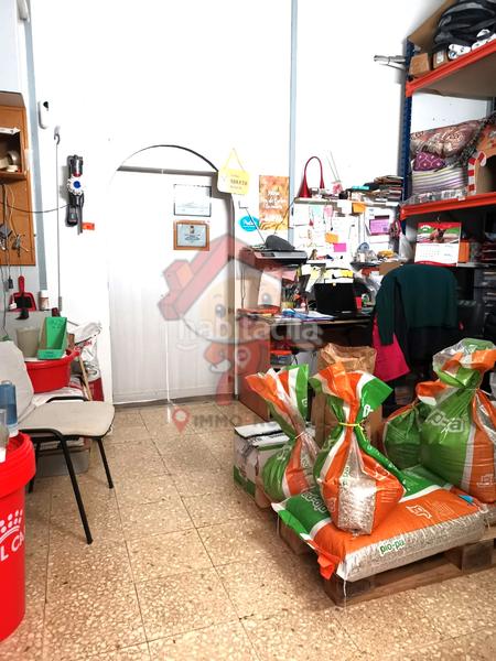 Foto d069eaa4-0556-4039-be0c-f8b130543d4c. Local comercial amb calefacció a Els Molins Mataró