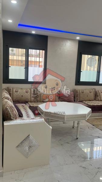 Foto 35fbe9c3-bed1-4e25-a935-adbfeb9df255. Casa adossada amb calefacció aparcament a Els Molins Mataró