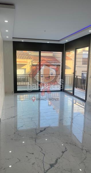 Foto 3bc28039-7651-4c96-b02b-69e40541a993. Casa adossada amb calefacció aparcament a Els Molins Mataró