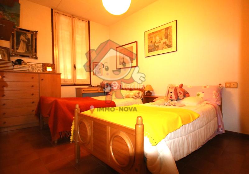 Foto adaaccce-5d4b-45ca-93b4-d2612f6dd8d9. Maison jumelée avec cheminée dans Eixample Mataró