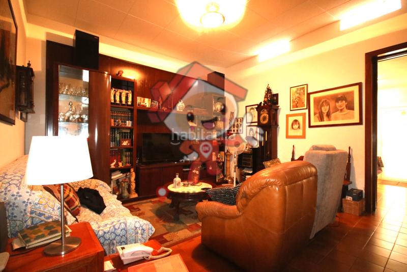 Foto be2cda75-5178-490e-97a3-ef9f8519313e. Maison jumelée avec cheminée dans Eixample Mataró