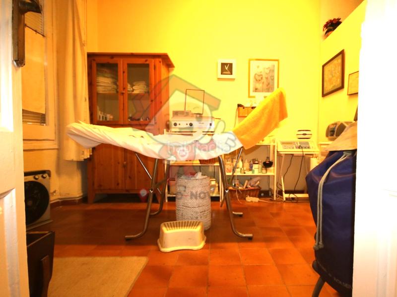 Foto d8f3b7e1-05ff-45af-80c2-03ae067d0372. Maison jumelée avec cheminée dans Eixample Mataró