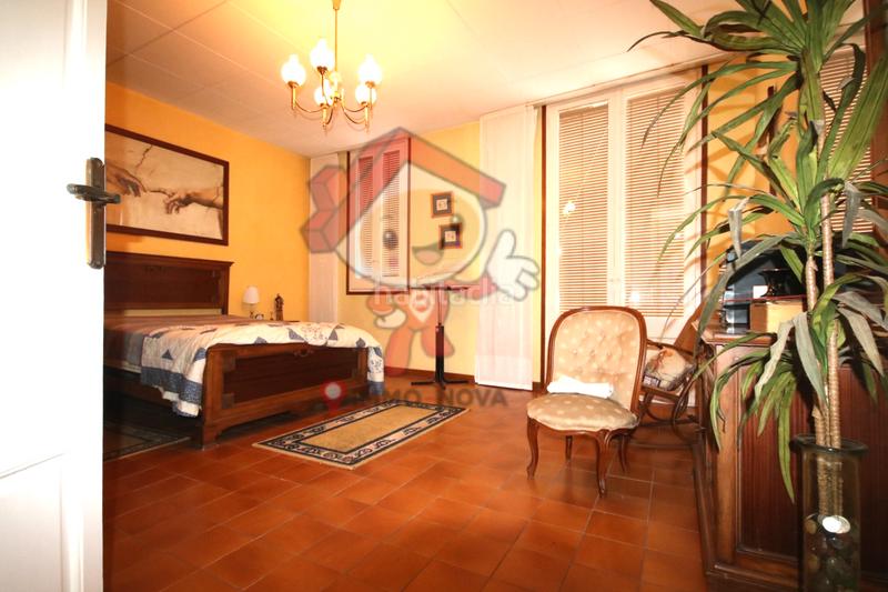 Foto edab9679-98c6-44e6-834b-8944e634b63b. Maison jumelée avec cheminée dans Eixample Mataró