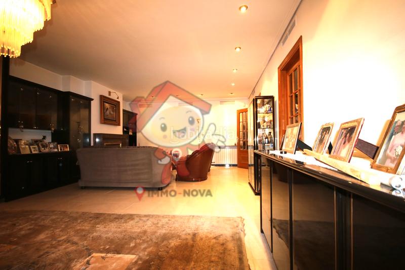 Foto 220c0ec2-a830-41b3-83ed-191a5fb3ce4d. Casa amb xemeneia calefacció aparcament a Centre Mataró