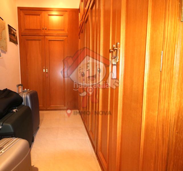 Foto 4adf3e7b-9434-4677-b85c-17921b5f7b0b. Casa amb xemeneia calefacció aparcament a Centre Mataró