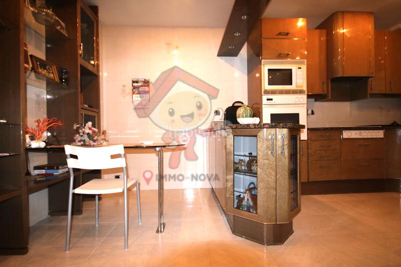 Foto 60a9bae5-9e20-412c-8815-62fc0f81552c. Casa amb xemeneia calefacció aparcament a Centre Mataró