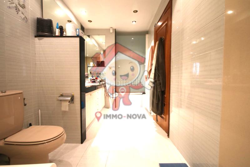 Foto dbb16276-8c23-4dba-af3a-58af3e8a6ce6. Casa amb xemeneia calefacció aparcament a Centre Mataró