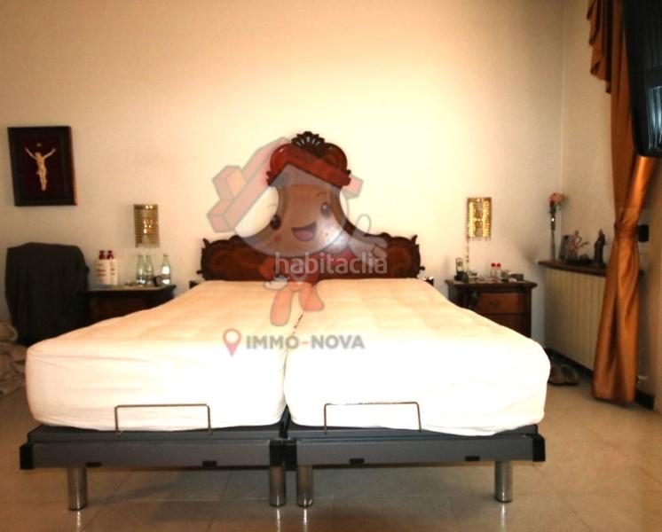 Foto ed7938d5-3a15-4b68-9e30-435e1179b21e. Casa amb xemeneia calefacció aparcament a Centre Mataró