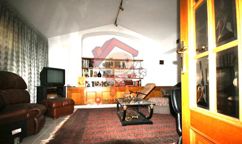 Foto f4321f1c-53c3-403c-a78b-dd63d203817c. Casa amb xemeneia calefacció aparcament a Centre Mataró