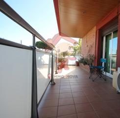 Piso  Carrer d'elisenda de montcada. Atencion piso mejor que nuevo!