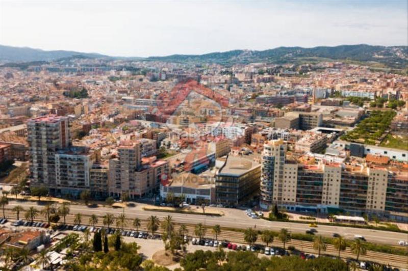 Foto 239e3eba-6d3f-4c79-abc1-3dfcbbc0db0f. Rez-de-chaussée avec chauffage dans Cerdanyola Nord Mataró