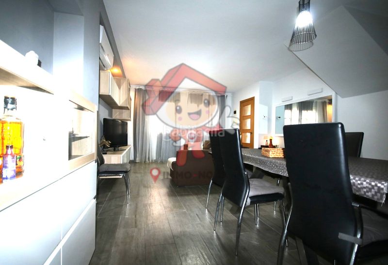 Foto 805d6cd1-ccc0-4911-ac76-0a110fe9ef18. Casa aparellada amb calefacció a Els Molins Mataró