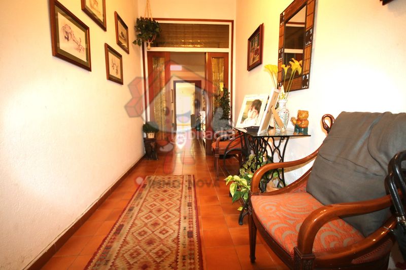 Foto 0acd61f2-55d6-42b4-ab84-7c06cbe5904d. Casa adossada a Eixample Mataró