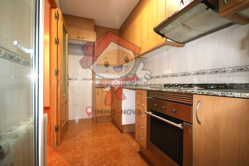 Foto ad77cf24-e5a4-4d6f-8a57-5a0a5303bd56. Pis amb calefacció aparcament a Els Molins Mataró