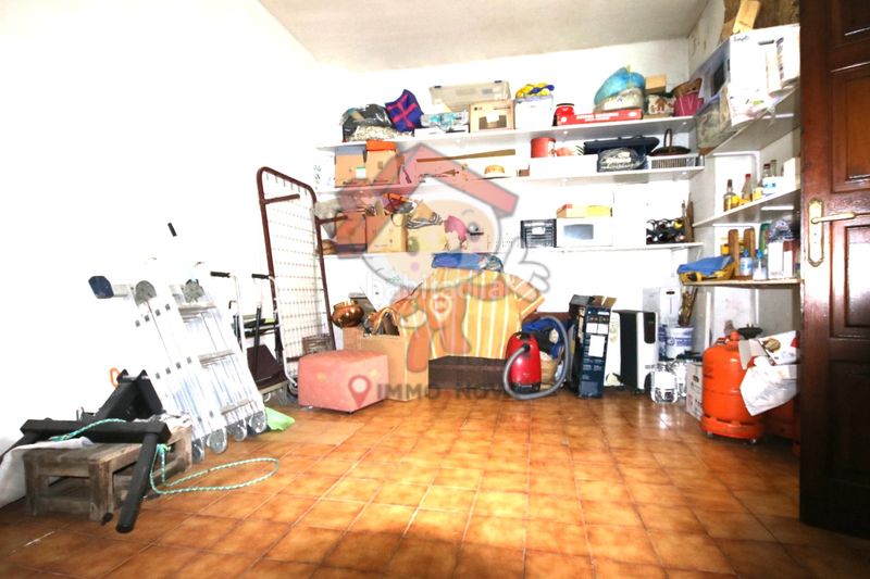 Foto 3d88fad0-b747-41ad-8852-f6996143842a. Casa adossada amb xemeneia aparcament a Centre Mataró