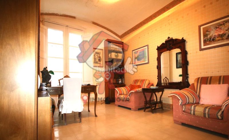 Foto 8778fbac-dd7d-4419-a31c-97e4474d29c8. Casa adossada amb xemeneia aparcament a Centre Mataró