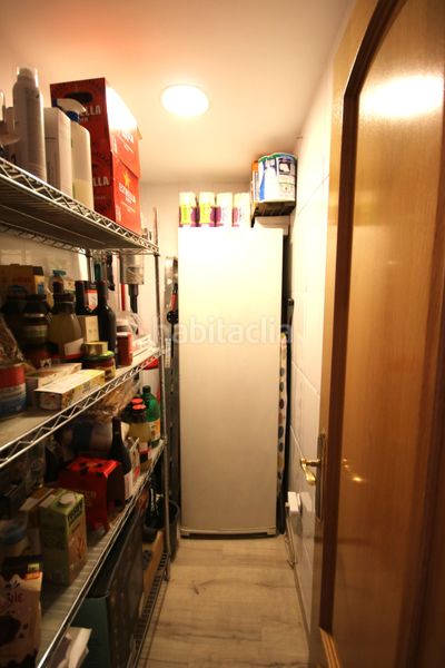 Foto 4e76f7a2-61f1-4aa9-bf21-62391f6c4e32. Triplex with heating in Centre Mataró