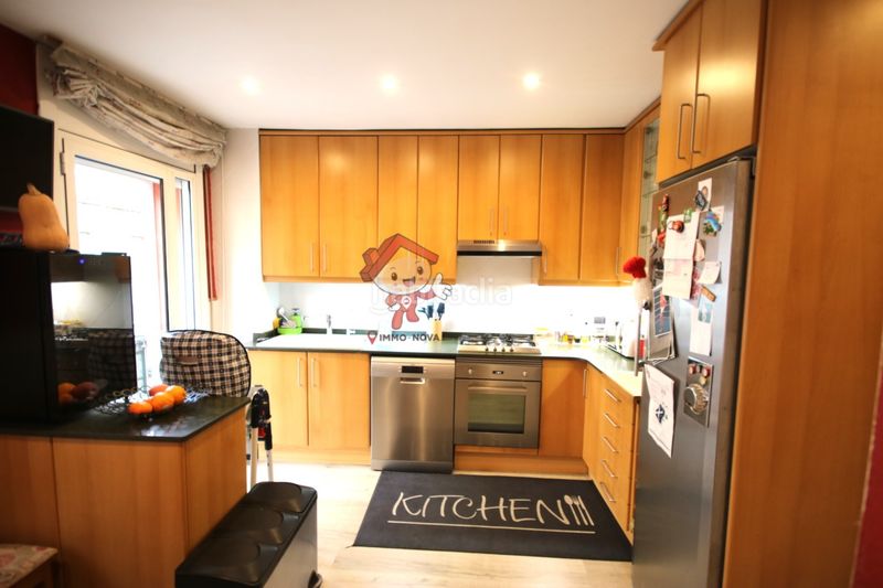 Foto a264e9a5-c59b-4220-99b6-6df7c6a625e0. A tre livelli con riscaldamento in Centre Mataró