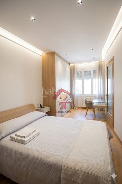 Foto 04efab46-6e3e-4dd2-a6c6-58a781d15c8b. Casa con camino riscaldamento parcheggio in Centre Mataró