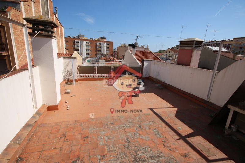 Foto 73c760f0-8630-4d60-8f60-a340e047ae42. Casa con camino riscaldamento parcheggio in Centre Mataró