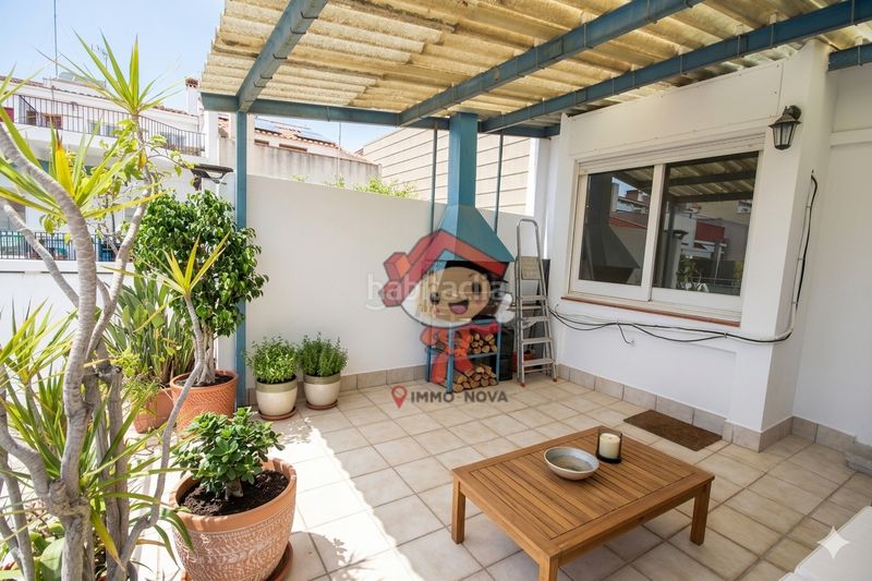 Foto f72f2219-ae93-47f6-8db9-ea090595fdb9. Casa con camino riscaldamento parcheggio in Centre Mataró