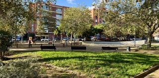 Flat  Ronda antoni comas. Piso amplio con 4 habitaciones en plaza cataluña, mataró