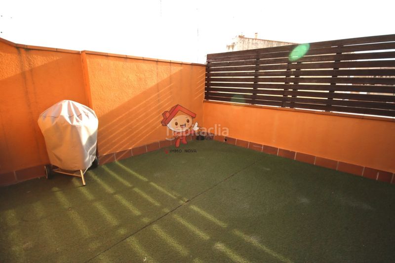 Foto b31b3d9a-f6a8-4755-b43c-b7d09bf5ae71. Tríplex amb calefacció a Centre Mataró