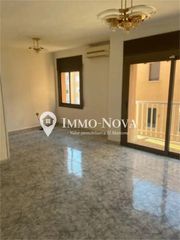 Flat  Carrer abat marcet. Piso de 4 habitaciones con espectacular terraza privada de 35 m²