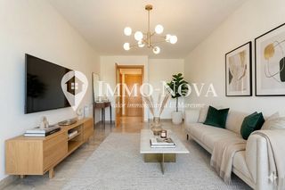 Penthouse  Carrer de jaume balmes. Ático dúplex con terraza cerca de la playa