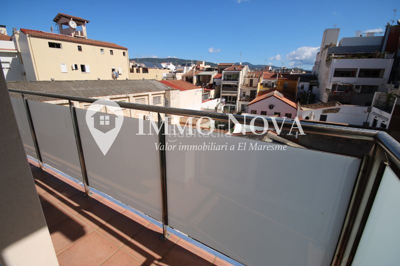 Foto 854fa5ae-4487-46f5-ada7-469bfa6a4052. Àtic amb calefacció a Centre Mataró