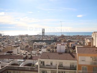 Attique  Ronda general prim. Ático de 160 m² junto al parc central con vistas abiertas