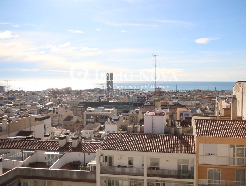 Foto d44f5eb3-8bfd-4e74-939d-0d4e1ecf0277. Attico con riscaldamento in Peramàs Mataró