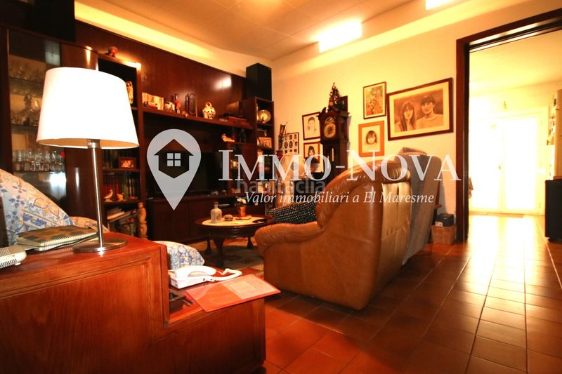 Foto 4d912bb4-9e2f-416d-b395-27d7b6291688. Casa adossada a Eixample Mataró