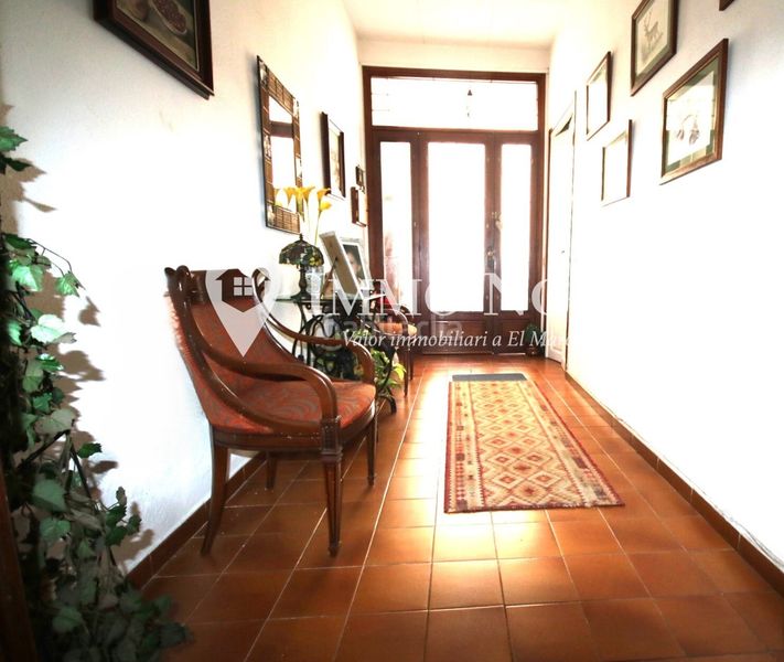 Foto c611883f-34be-4981-9f12-2f4397981513. Casa adossada a Eixample Mataró