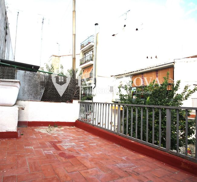 Foto fdc027a1-af4c-4c4c-8633-a4ff8f125c73. Casa adossada a Eixample Mataró