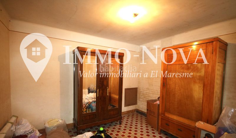 Foto 064bda2f-f374-4e04-8e8e-a4c522b1fa5e. Casa adossada amb calefacció aparcament a Centre Mataró