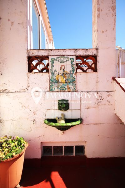 Foto cec9bfaf-bd77-4e48-8e5d-7e49416b633a. Casa adossada amb calefacció aparcament a Centre Mataró