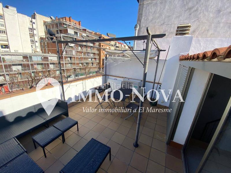 Foto 50f68b16-8581-4d88-b879-ed779fddc420. Duplex with heating in Eixample Mataró