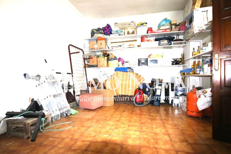 Foto 5709c996-cf3d-4571-a57d-4846779e1310. Casa adossada amb xemeneia aparcament a Centre Mataró