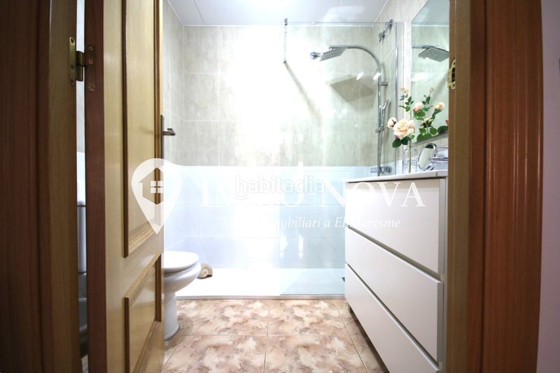 Foto 4b2d5a74-5b80-4368-a22e-0485f6c9f211. Attico con riscaldamento parcheggio in Via Europa - Parc Central Mataró