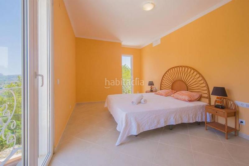 Foto 8448efd4-3c89-4674-bf95-8b7035ea9007. Chalet mit heizung parking pool in Oltamar - Cucarres Calp