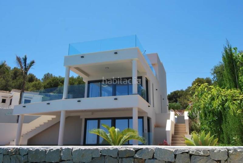 Foto 3cb419ca-4bfc-4e8a-87fa-a802957f7e3e. Xalet amb calefacció aparcament piscina a Cala Advocat-Baladrar Benissa