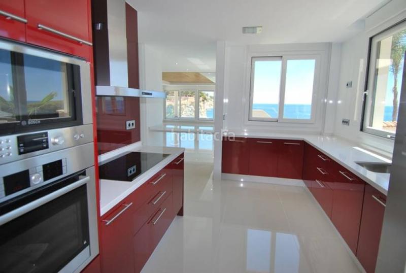 Foto 6c2e8815-ba18-47e6-ab26-0aa9d567ba88. Xalet amb calefacció aparcament piscina a Cala Advocat-Baladrar Benissa