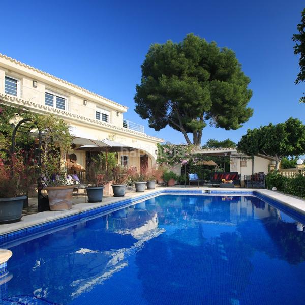 Foto aa920708-9557-470f-bb59-1aa3d7d31d48. Chalet mit heizung parking pool in La Empedrola Calp
