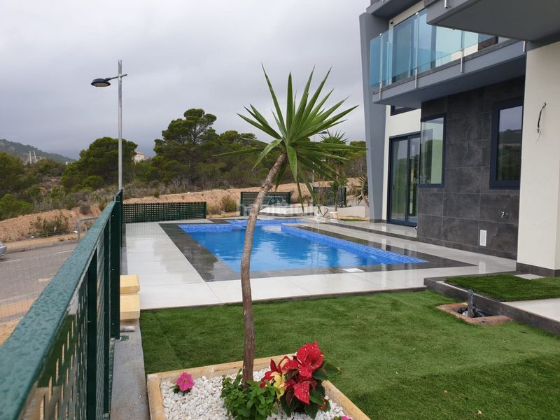 Foto becd169f-27e9-4948-968f-408ed1e67083. Chalet with heating parking pool in balcón de Finestrat-terra marina Finestrat