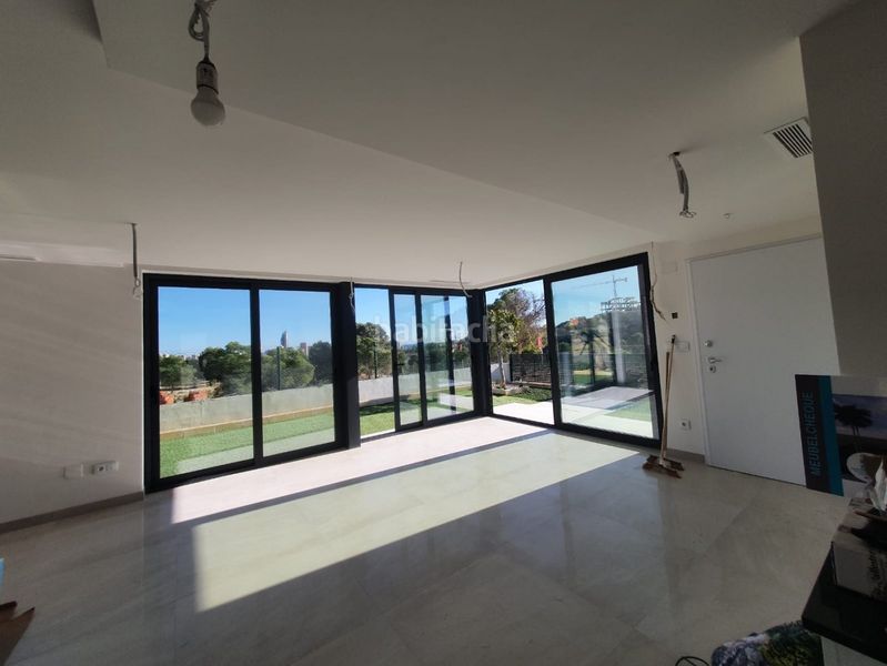 Foto dc921b47-4c81-4b49-9368-d02d3d7dfbb3. Chalet with heating parking pool in balcón de Finestrat-terra marina Finestrat