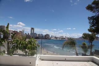 Dúplex a Playa Poniente. Pisos de lujo en benidorm en 1 linea de la playa de poniente