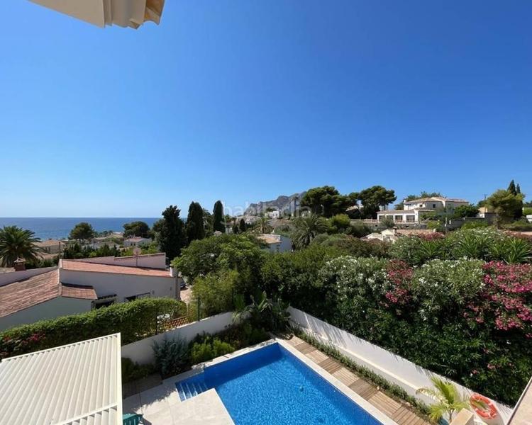 Foto bc497da2-10ad-440b-ad14-6c36e71ef61e. Chalet con riscaldamento parcheggio piscina in La Caleta - La Calalga - Les Bassetes Calp