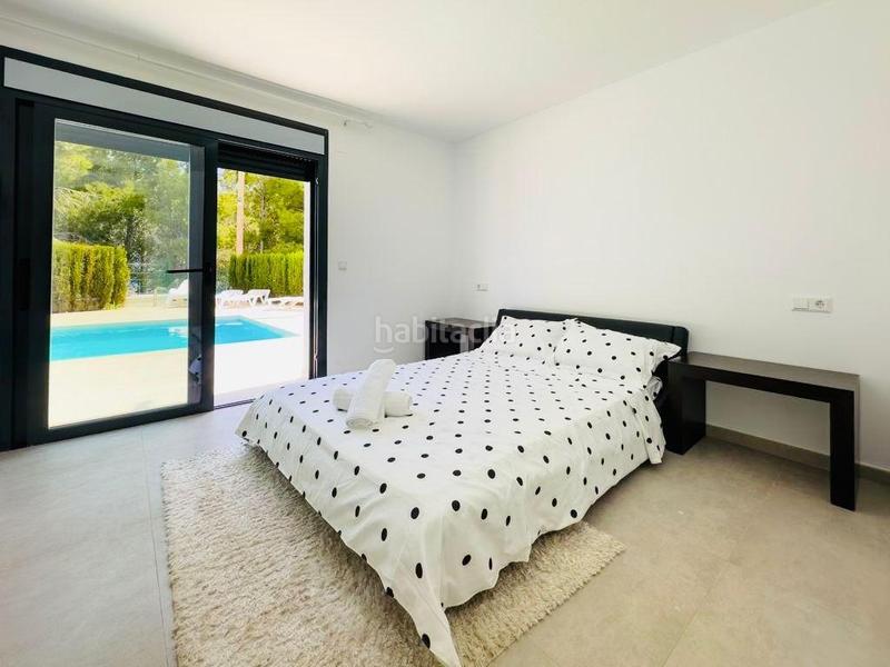 Foto d09be0a2-1c88-4754-84fd-bdf0f5a057d9. Chalet avec chauffage parking piscine dans Oltamar - Cucarres Calp