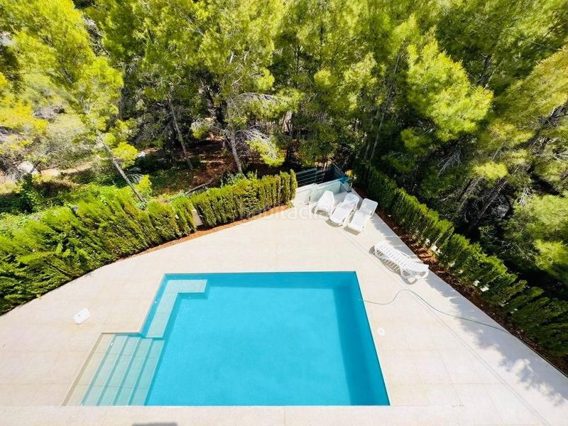 Foto 2d0f2dda-a587-4ba0-89fb-675e1ce1a5b4. Chalet en Oltamar - Cucarres Calp